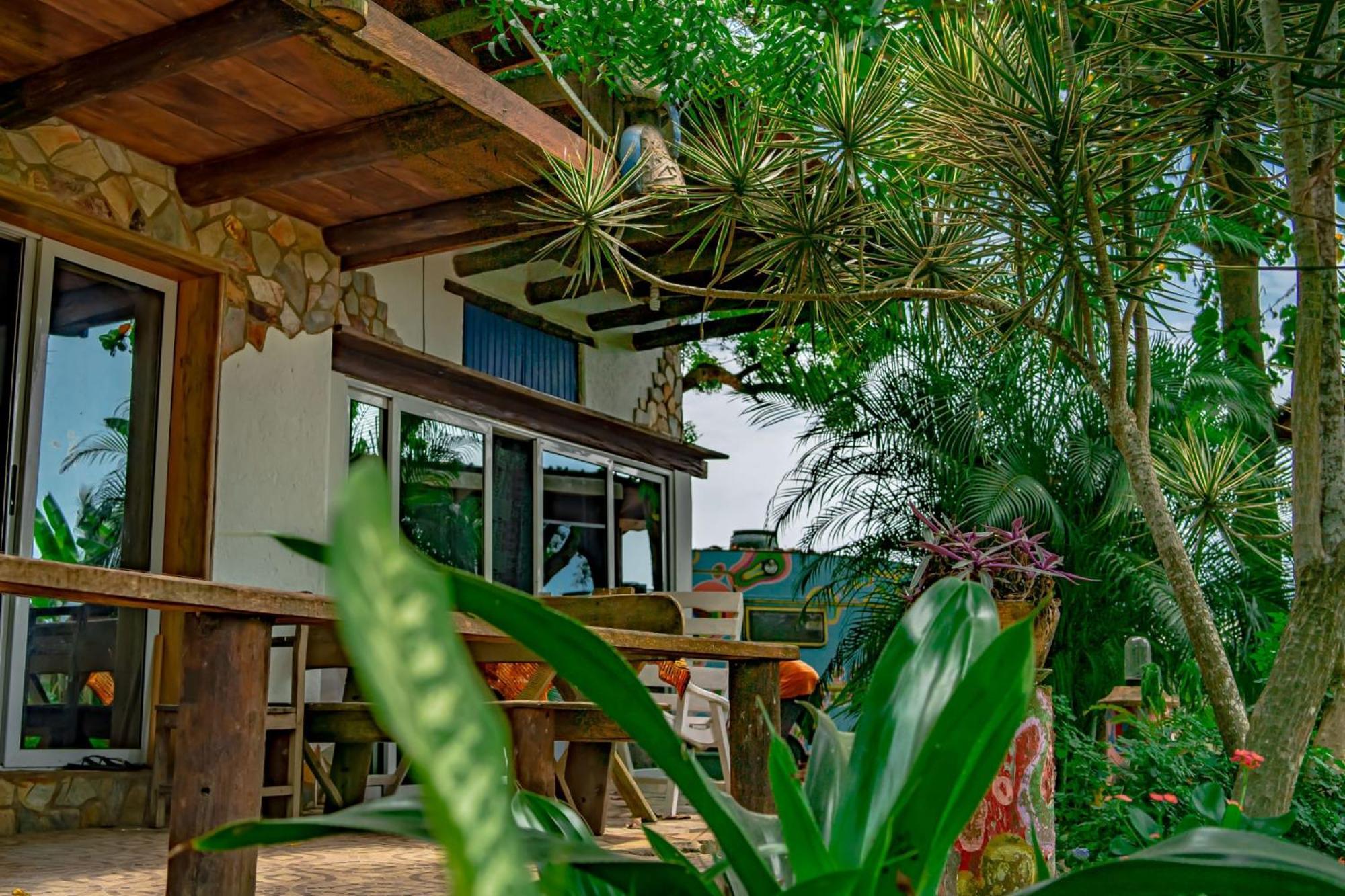 Kokrobite Gardens Restaurant And Guest House Экстерьер фото