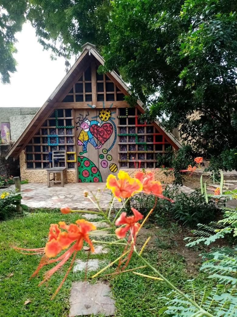 Kokrobite Gardens Restaurant And Guest House Экстерьер фото